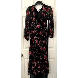 Premier Amour Floral Sheer Sleeves Dress